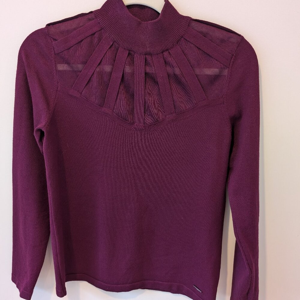 Tahari purple long-sleeved top, size M